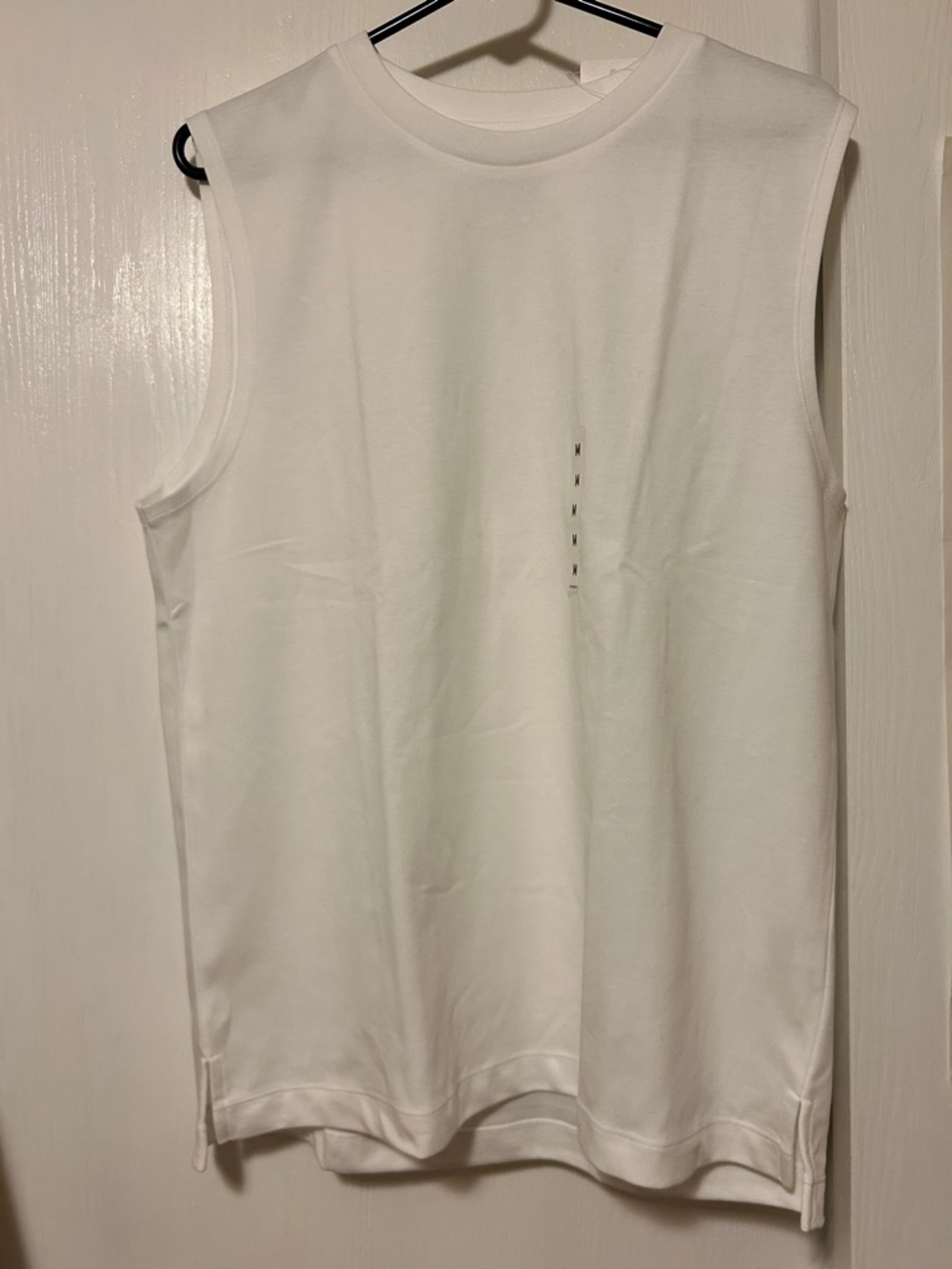 Uniqlo White Sleeveless Tank Top